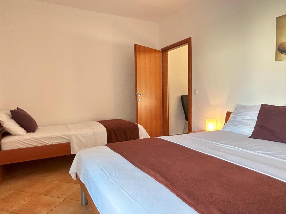 Apartments Antonella Trogir Ngoại thất bức ảnh