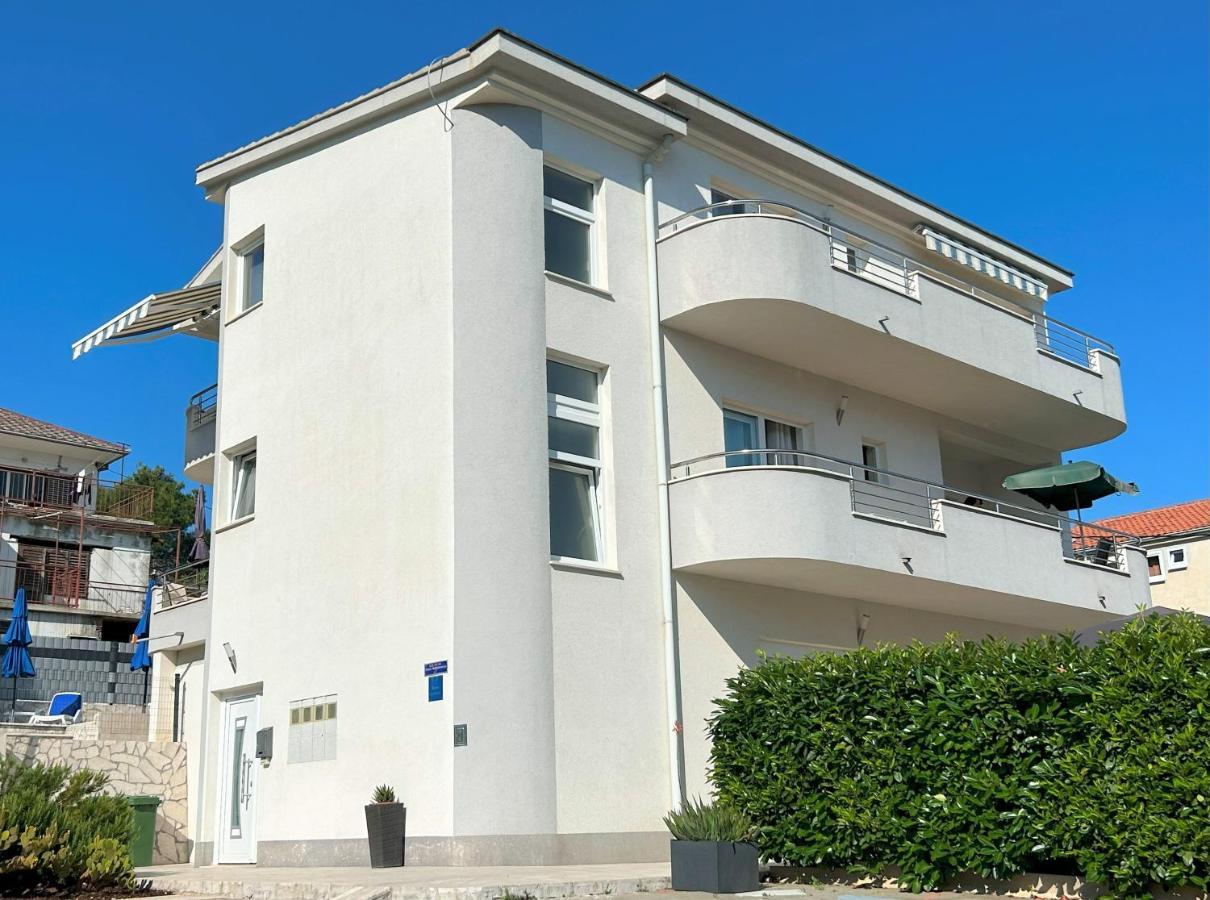 Apartments Antonella Trogir Ngoại thất bức ảnh
